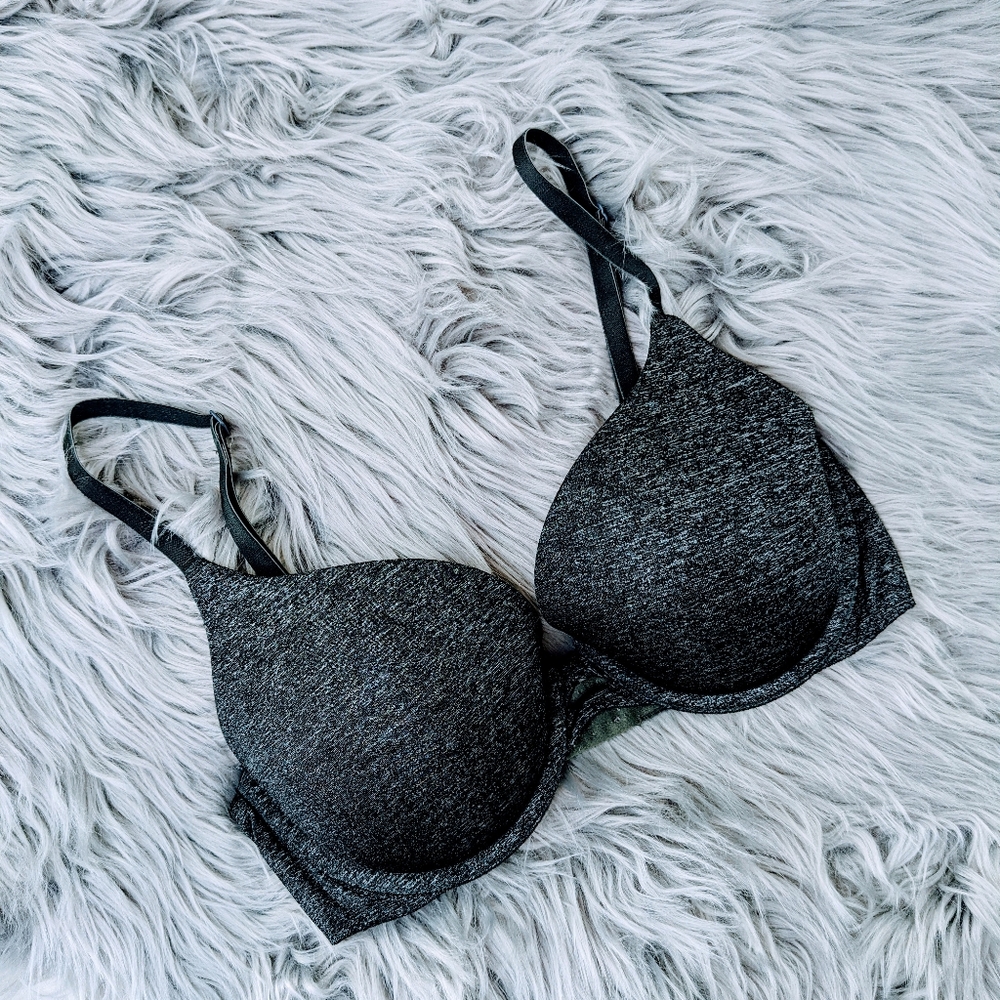 VS Padded Perfect Coverage Bra Size 32D